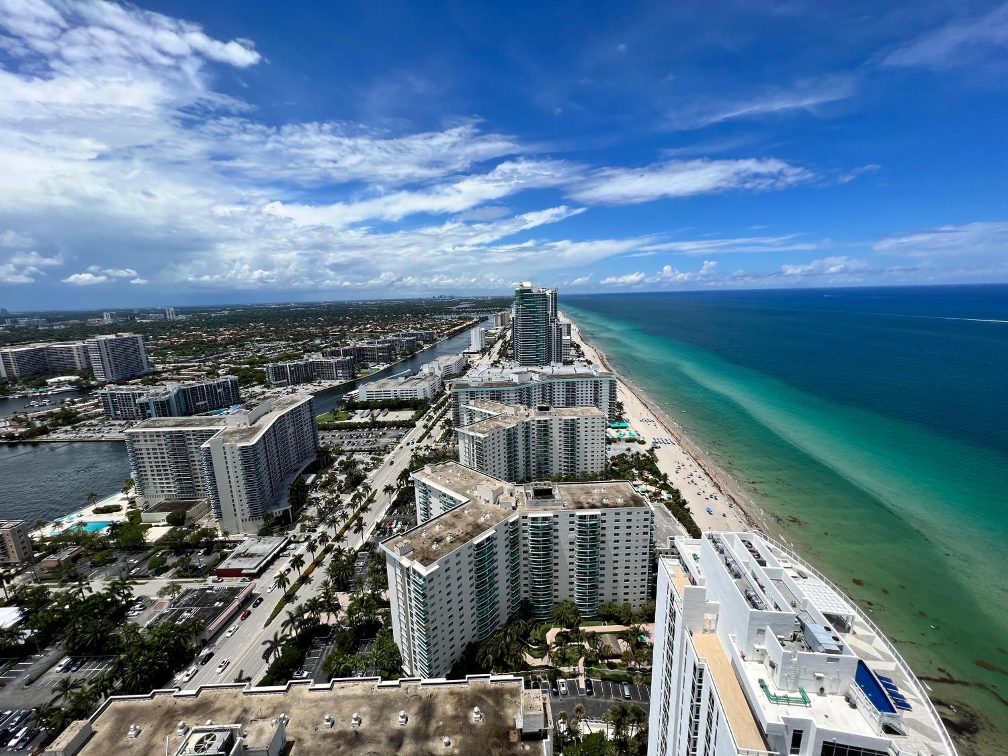 Luxury Beach Resort Hollywood Exterior photo